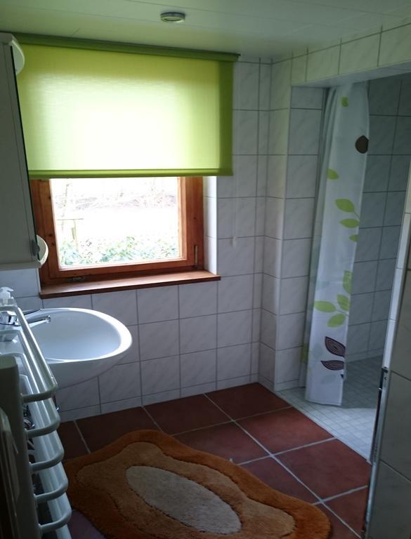 Feriendorf "Am Forsthaus" Mosbach Mosbach  Exteriör bild